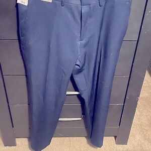 Kenneth Cole Reaction. 36x29. NWT. Navy Blue. Stretch/Slim Fit.